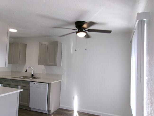 Royvonne Hills Apartments