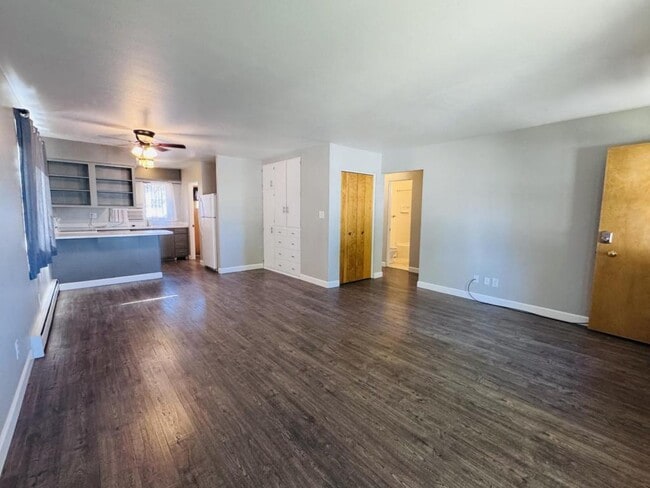 Photo - 1095 Helena Ave