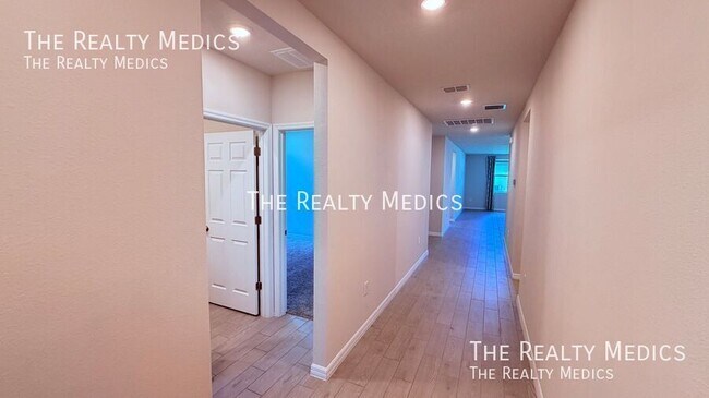 702 Alta Vista Ct