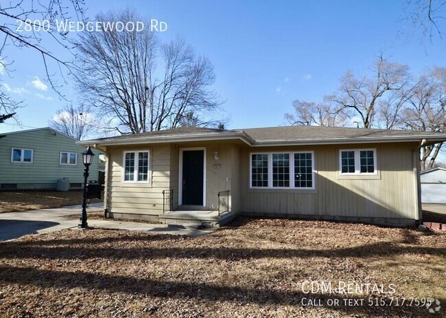 Building Photo - Lovely Des Moines Ranch Rental