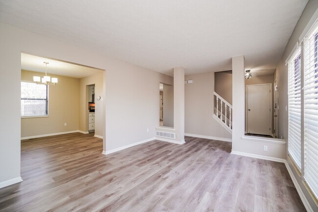 224 Eastcreek Dr