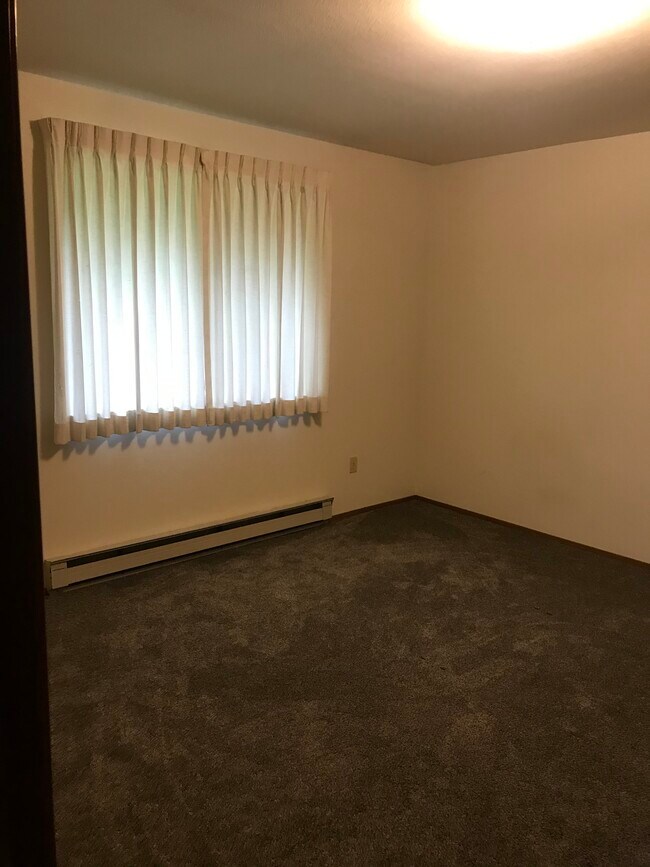 Bedroom - 234 NW Kings Blvd