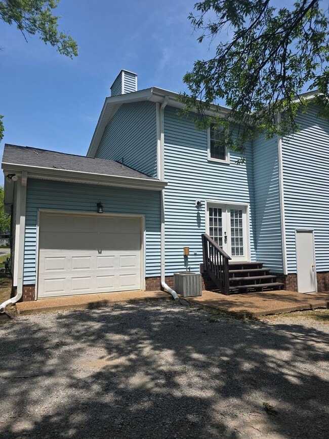 Photo - 2 bedroom 1.5 bath townhome in Hendersonville with garage