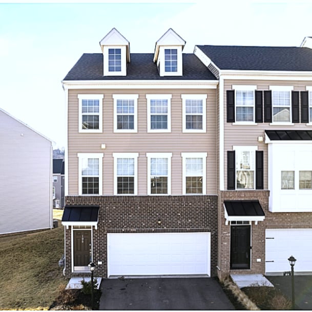 Building Photo - 106 Sweetwater Dr Rental