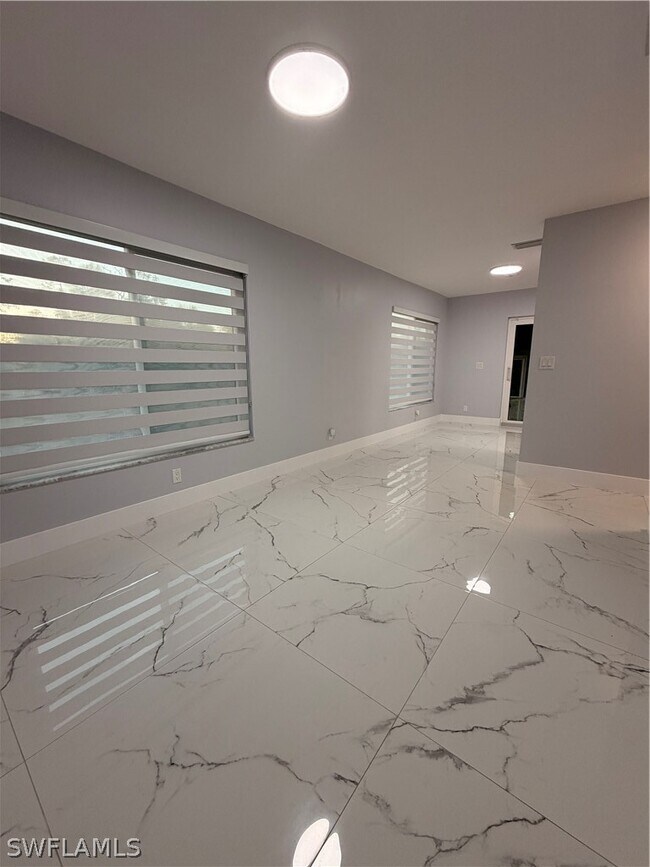 Photo - 3711 4th Ave NE