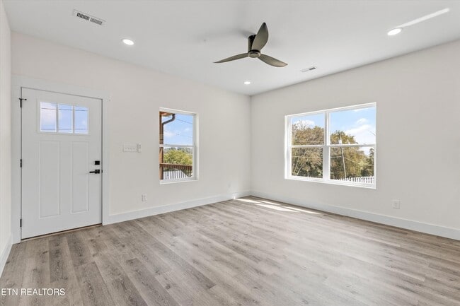 Photo - 3900 Lilac Ave