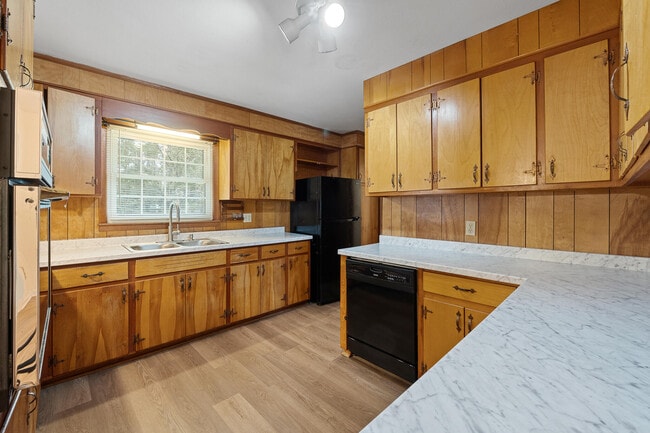 Photo - 1001 Beverly Heights Dr