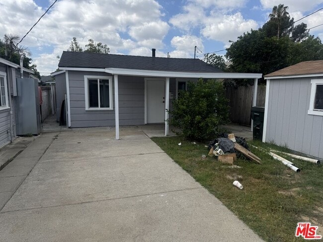 Building Photo - 6111 Greenwood Ave