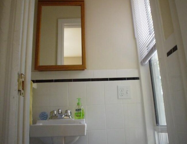 Photo - 25 Everett St