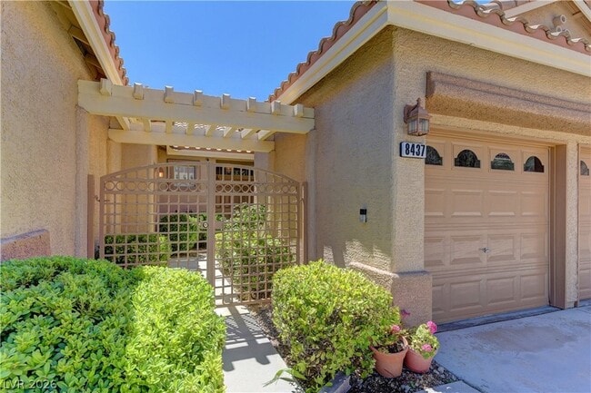 Photo - 8437 Willowleaf Ct