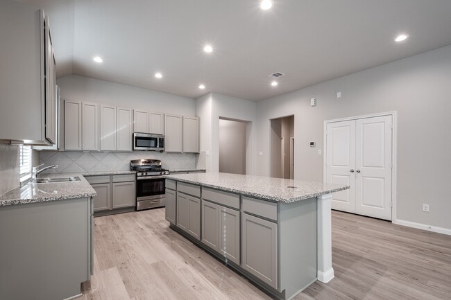 Photo - 3918 Sugardale St