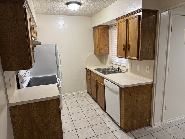 905 Bluebird Dr Unidad 905