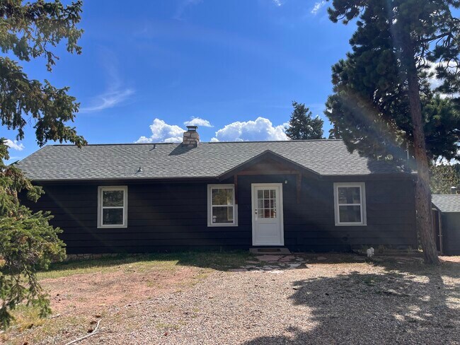 Photo - 305 Dewell Rd