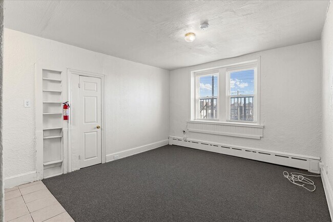 Photo - 33 S Iowa Ave