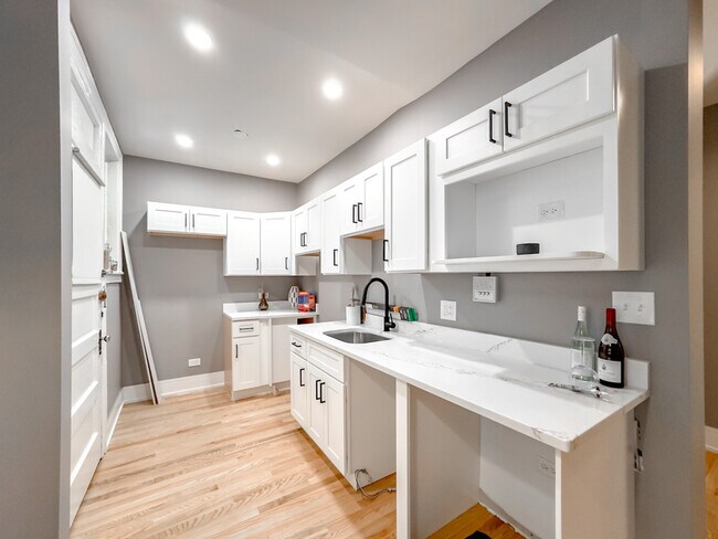 Photo - 626 W Stratford Pl Unit E2