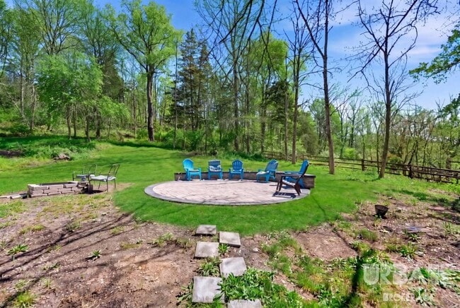 Photo - Stunning Mid Century American Ranch