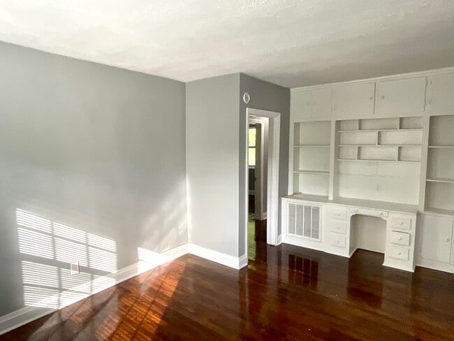 Photo - 2717 Margaret Ct