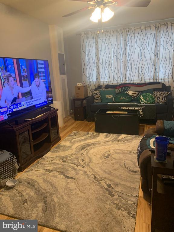 Photo - 9860 Garvey Dr