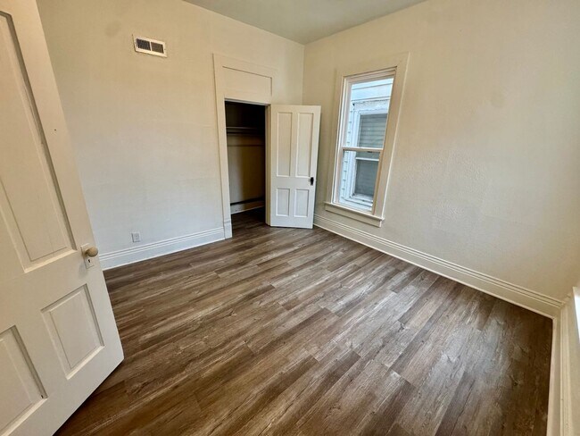 1206 Heath St Unit 1206 ½