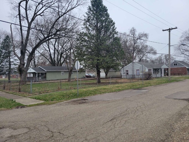 Photo - Your Next Home Awaits: 3 Bed 1 Bath Family!