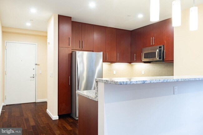 Photo - 1425 Locust St Unit 9C