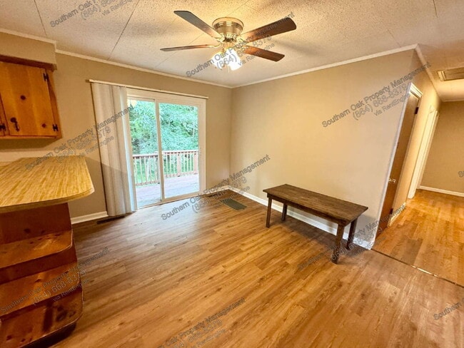 Photo - 1202 Garden Cir