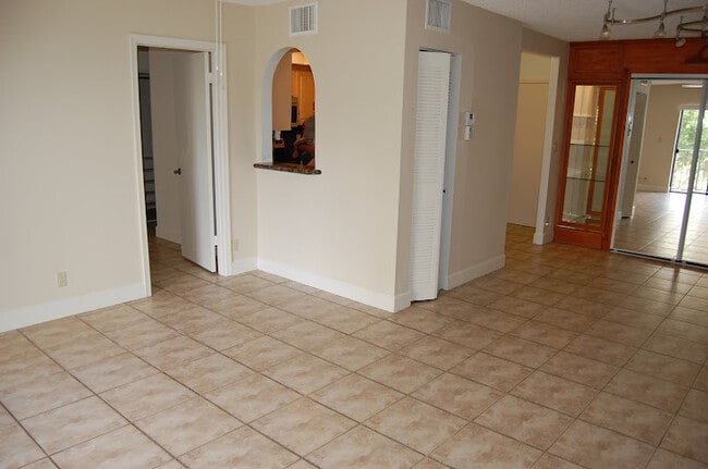 Photo - 4013 N Ocean Dr Unit 302