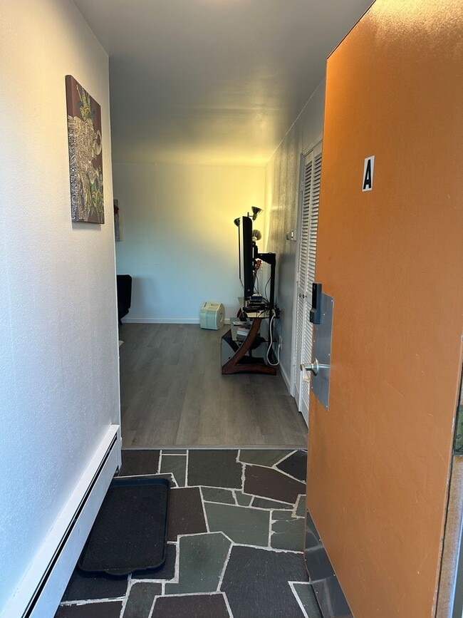 Photo - 521 N St Unidad A