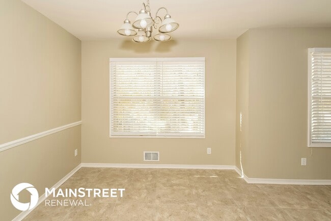 Photo - 1525 Pine Tree Dr