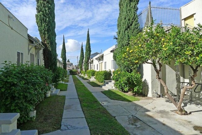 Photo - 575 - 577 Walnut Avenue,