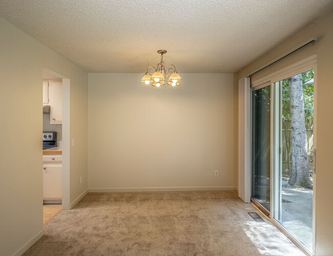 Photo - 17123 NE 31st Pl