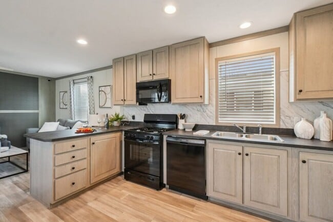 Photo - 1197 Ironstone Ln
