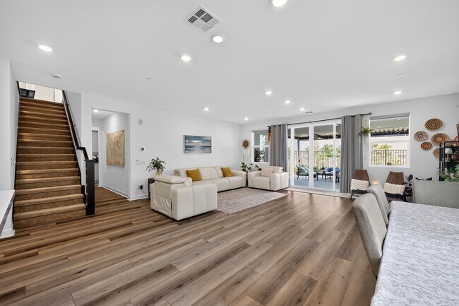 17418 Abbey Rd