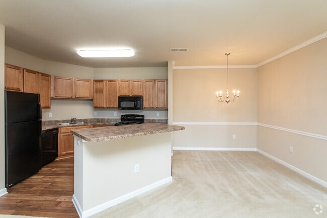 1BR, 1BA - 751SF