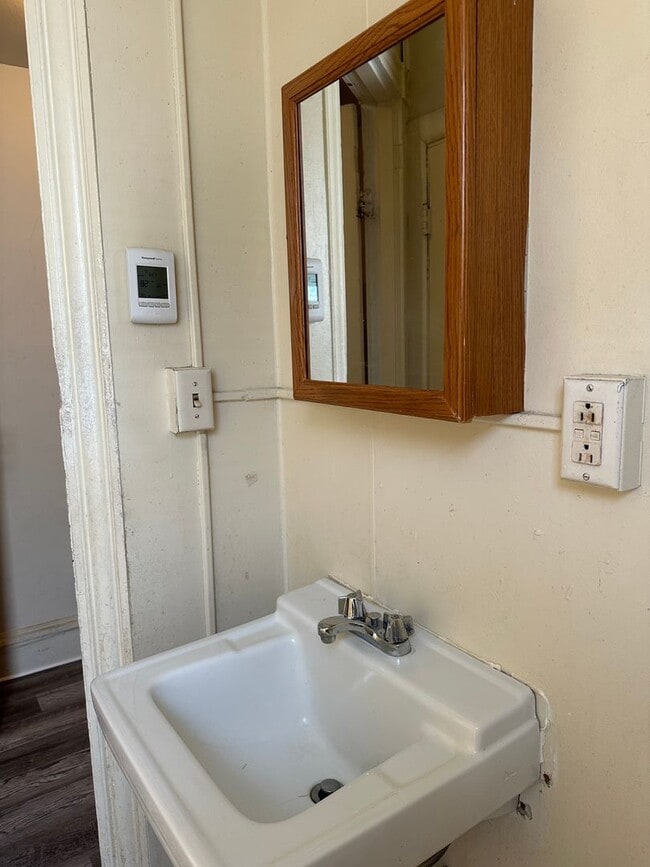 Photo - 1606 Perkiomen Ave Unit Second Floor