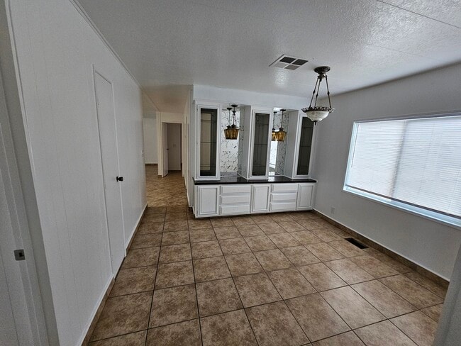 Photo - 2401 W Olive Ave