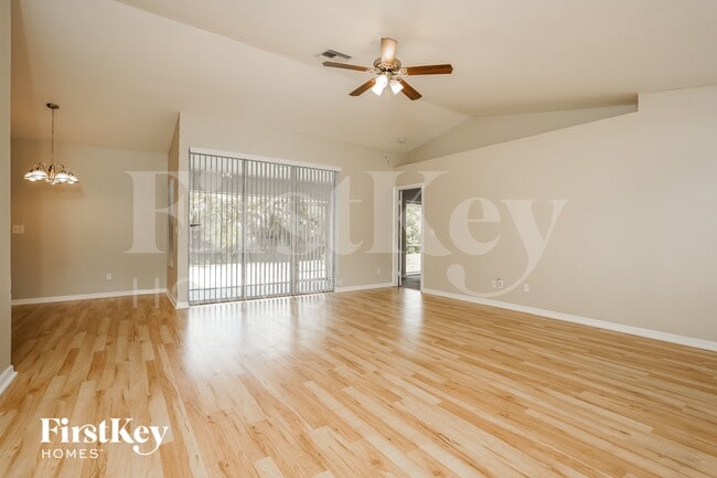 Photo - 8418 Wren Rd