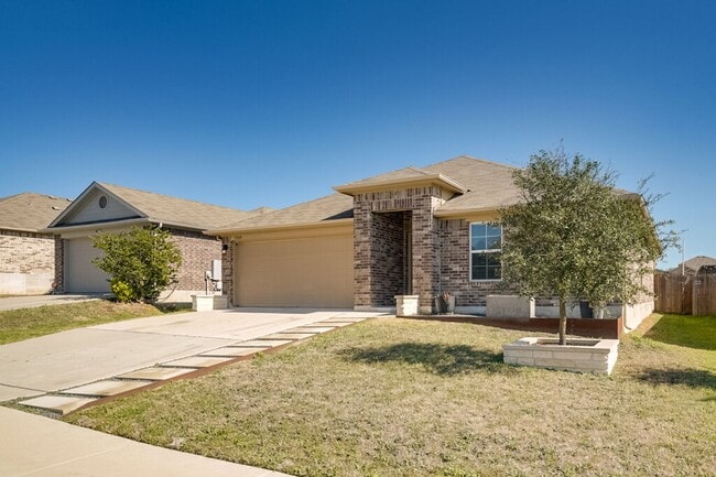 Photo - 5909 Roderick Dr