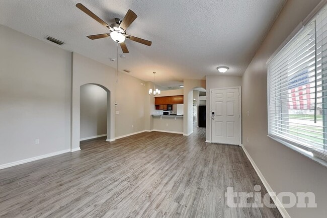 Photo - 11759 Lynmoor Dr