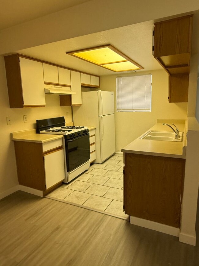 Photo - Nicely Redone Single Family Townhome