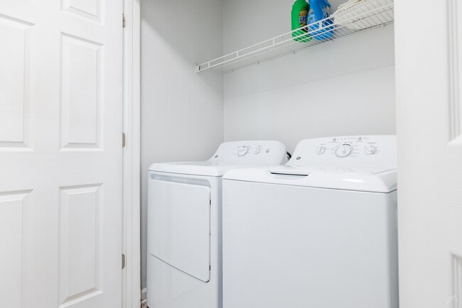 Hawk Ridge Apartments