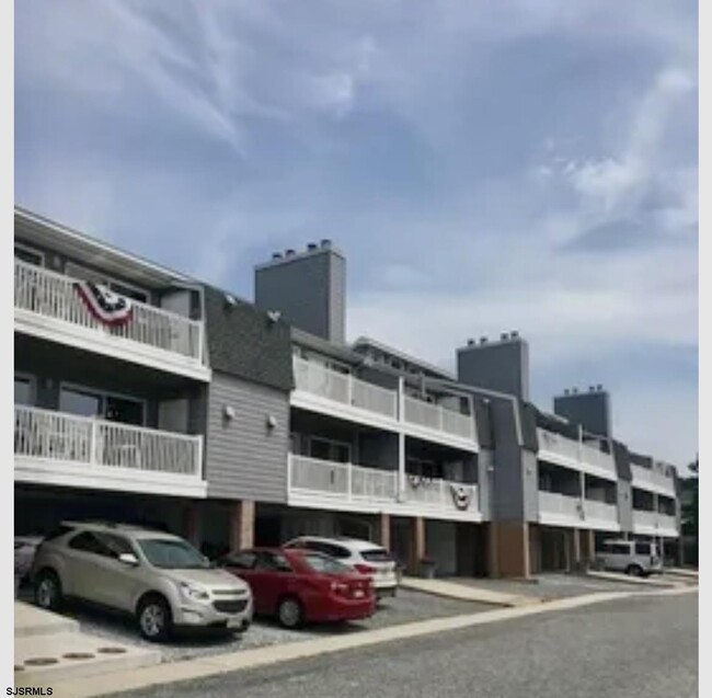 Building Photo - 823 Periwinkle St Unit 823 Rental