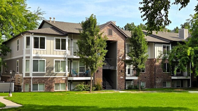 Photo - The Springs of Royal Oaks