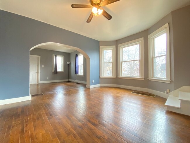 Photo - 401 Center St Unit 401 Center