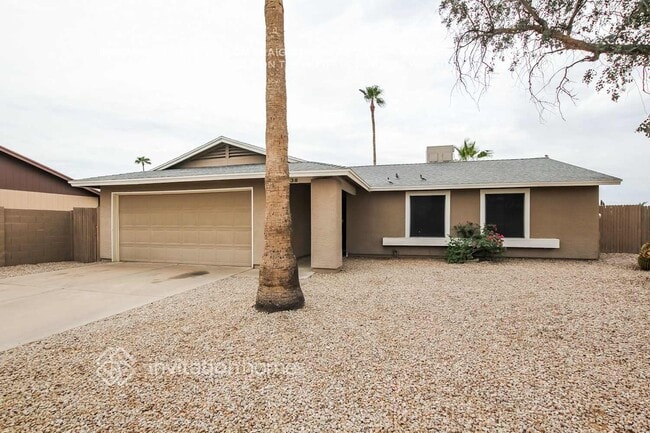Photo - 3538 E Anderson Dr House