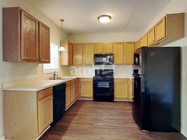 Photo - 815 Brookhannah Ct