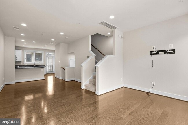 Photo - 10413 Fernwood Rd