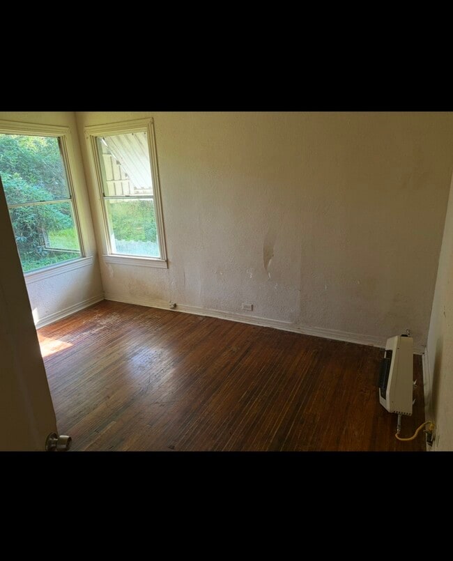 Photo - 4406 Jackson St
