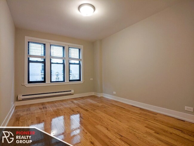 Photo - 425 W Roscoe St Unit 310