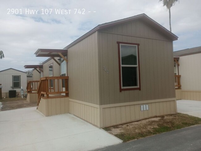 2 bed 1 bath available! - 2 bed 1 bath available! Casa